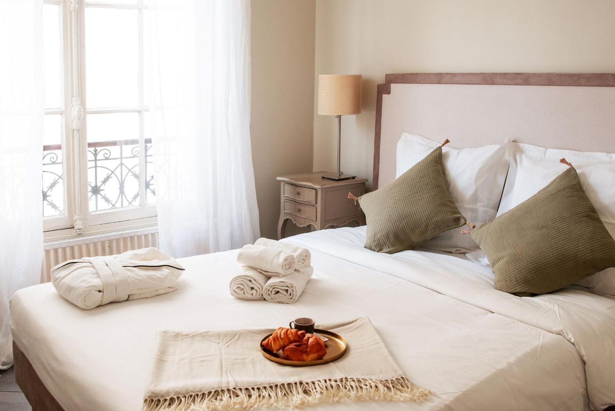 Eiffel Tower & Les Invalides - 1Br - Cityapartmentstay Parigi Esterno foto